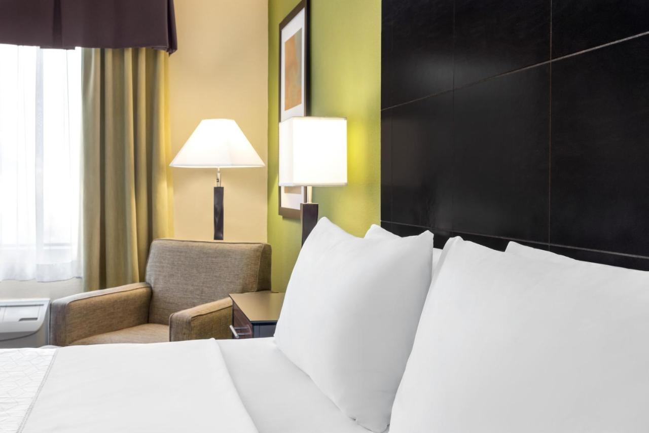 Holiday Inn Express Hotel & Suites Edmond By Ihg Екстериор снимка