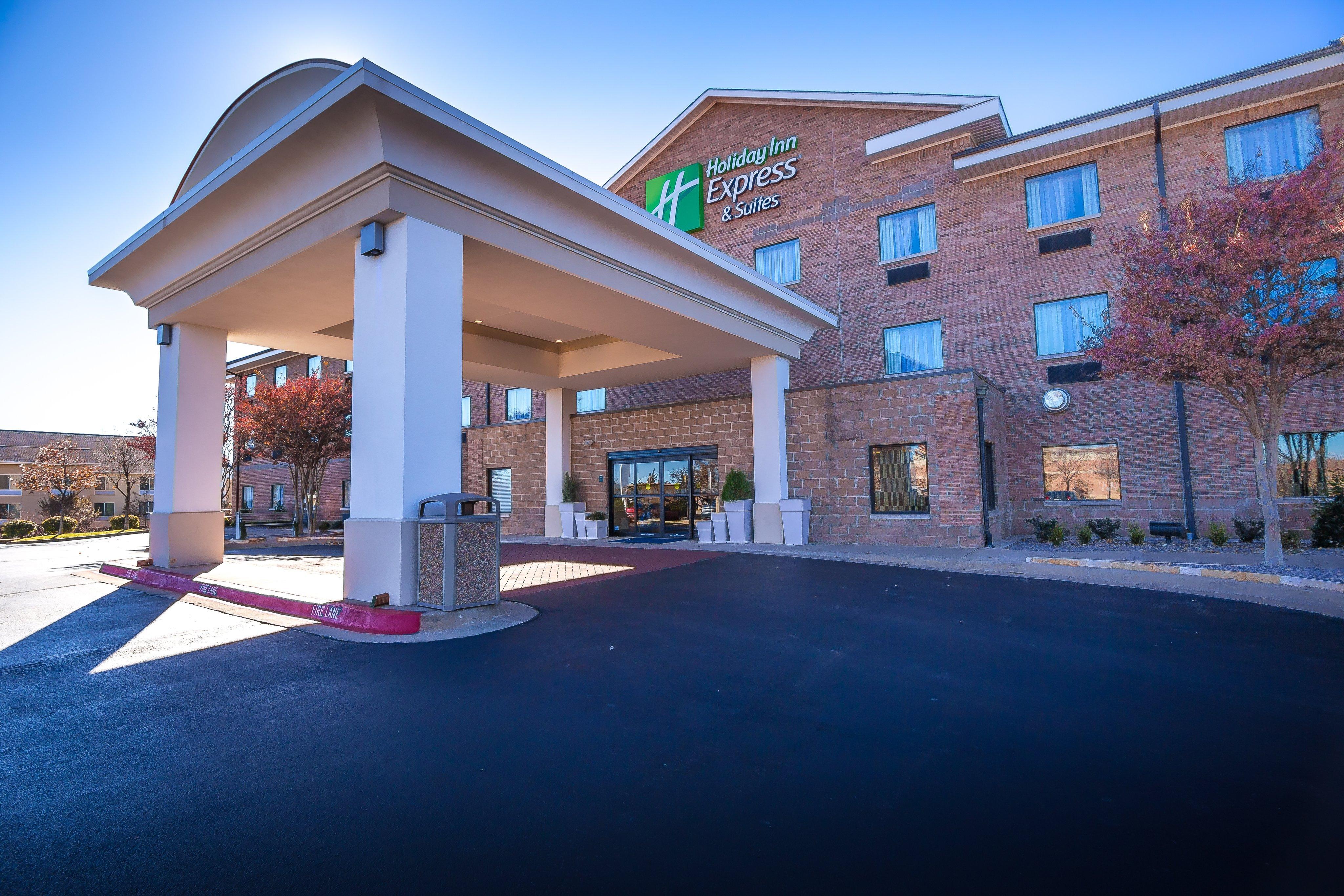 Holiday Inn Express Hotel & Suites Edmond By Ihg Екстериор снимка